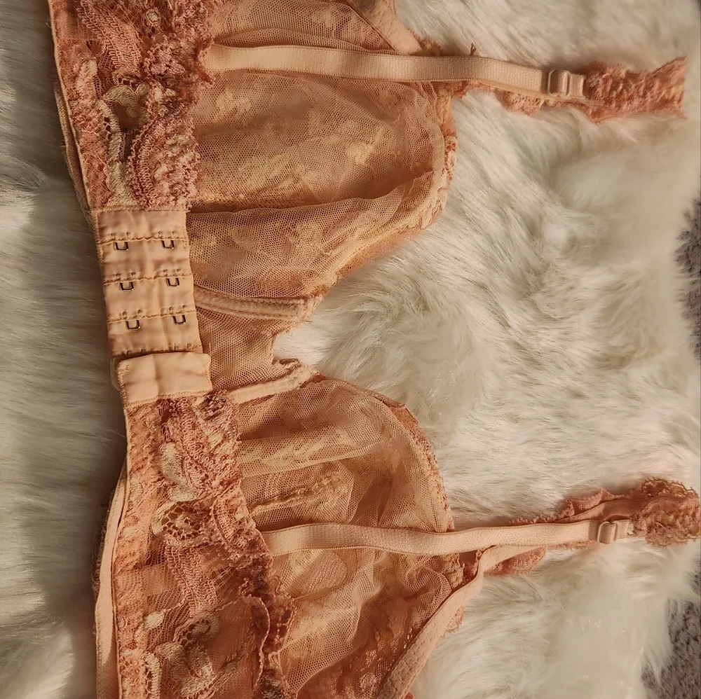 La Perla lace bra !! - Picture 5 of 6